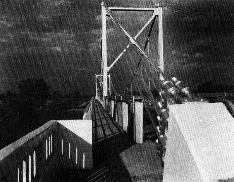 OTTO MOLL GONZALEZ.  Vista de un puente. Valle. 1950c. Copia reciente.
Archivo Otto Moll G., Cali.  