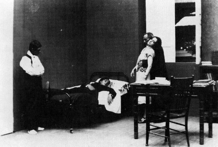 HERNANDO BERNAL. Fotofija de la película "La tragedia del Silencio” dirigido por Arturo Acevedo, 1924. Copia reciente. Propiedad Hernando Salcedo Silva, Bogotá.