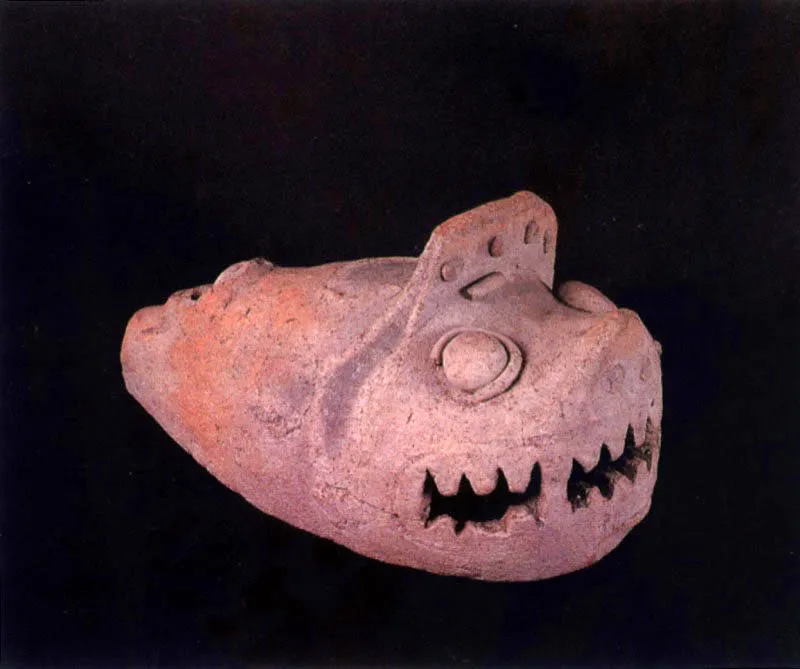 Figurillas zoomorfas
elaboradas en cerámica,
página opuesta,
pertenecientes al período
de Desarrollos Regionales
en la zona Tumaco?La
Tolita (Complejos Mataje-
Inguapi). Nótese la
iconografía de especies de
la fauna estuarina del
Pacífico: saurios, peces,
tortugas, avifauna y
mamíferos.