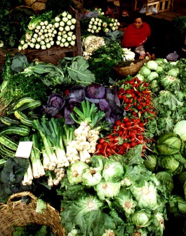Venta de verduras en Corabastos, Bogotá.