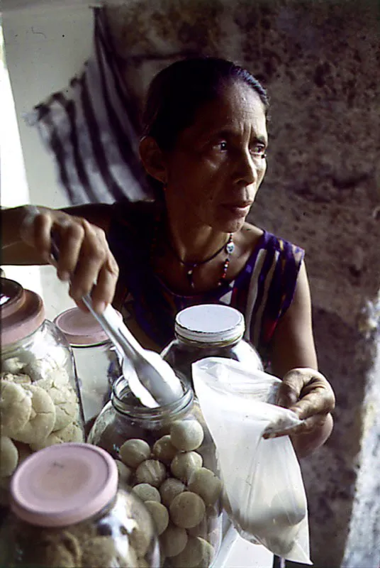 Vendedores ambulantes de alimentos en Cartagena, Bolívar.