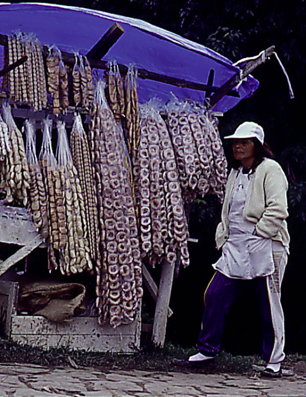 Venta de cotudos en Monserrate, Bogotá.