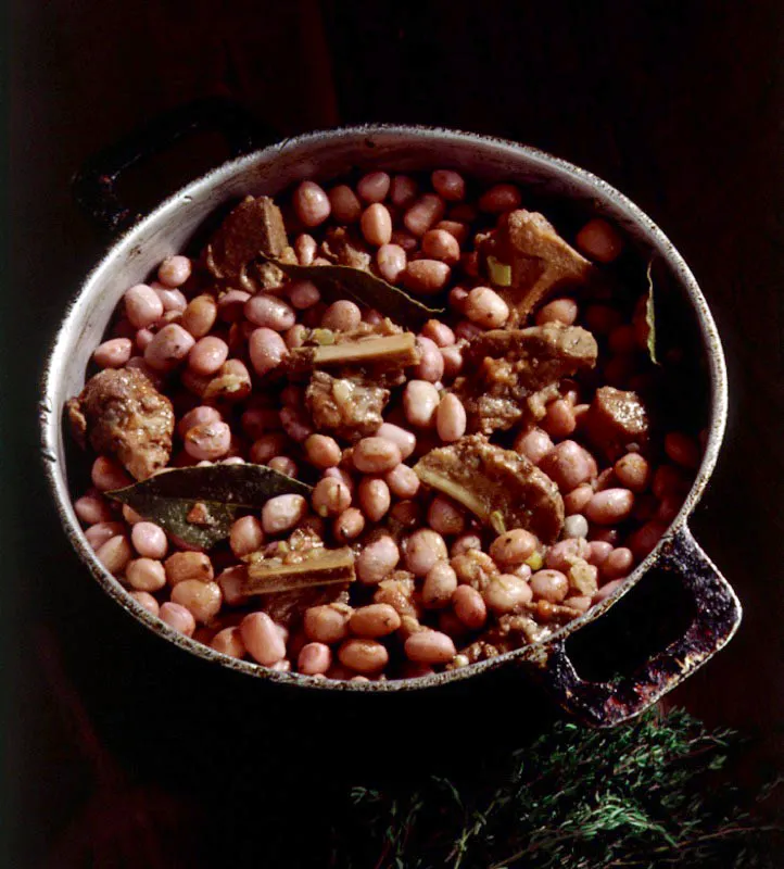 Fríjoles verdes con costilla.