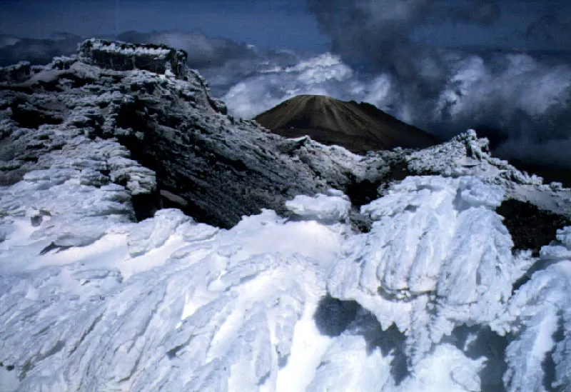 Crter de La Olleta. Nevado del Ruiz, Caldas. Cristbal von Rothkirch