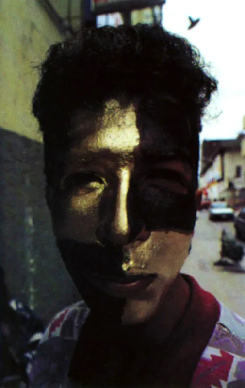 Fasto facial y atuendo de carnaval invaden la antigua fiesta de los blanquitos y negritos en San Juan de Pasto, Nariño.
Jeremy Horner
