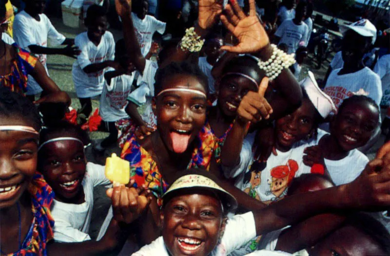 El legado tnico del Choc se remonta a sociedades de Africa entre ellas Mandinga, Casaca, Bran, Mambara, Guagui, Canga, Tembo, Tagui, Mani, Cetre, Arara, Chala, Fon, Lucum. Festival de San Pacho. Quibd, Choc.  Jeremy Horner