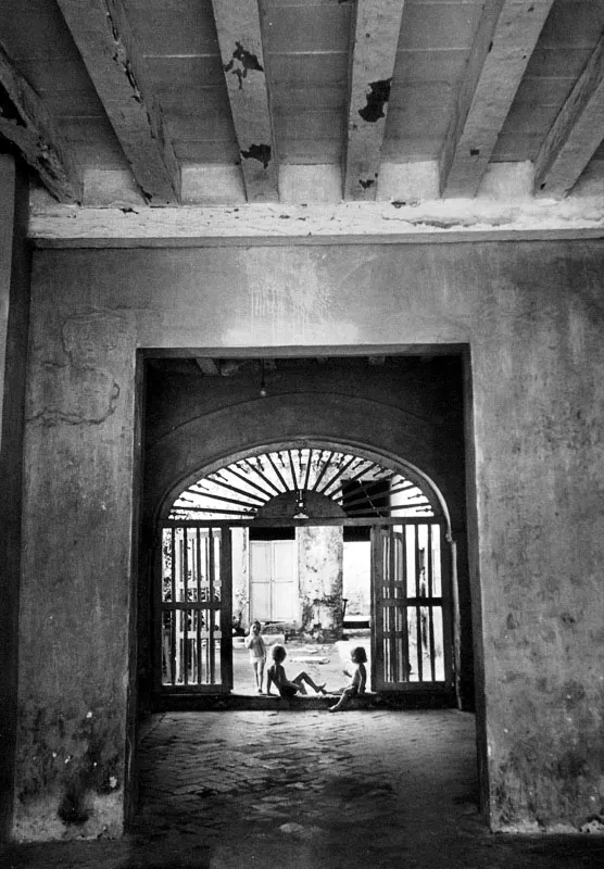 Zaguán en la Calle de Badillo. Hernán Díaz