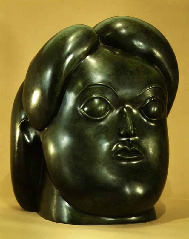 Cabeza de mujer.  
1983.  
Bronce, edicin de 9.  
37 x 28 x 34 cm. 
 