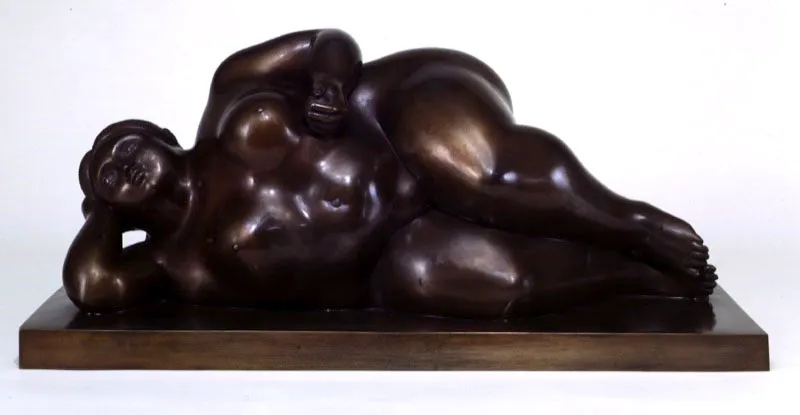 Figura recostada.  
1988.  
Bronce, edicin de 6.  
27 x 57,5 x 28 cm.  