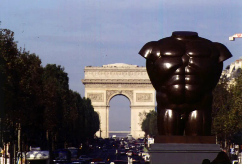 Torso.  
1992.  
Bronce, edicin de 3.  
390 x 249 x 165 cm. 
Campos Elseos, Pars. 1992  