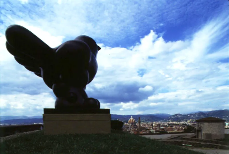 Pjaro.  
1992.  
Bronce, edicin de 3.  
245 x 310 x 250 cm.  
Forte Belvedere, Florencia. 1991 