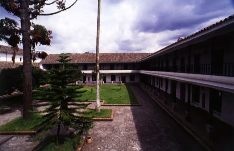 Claustro de Santo Domingo, sede de la Facultad de Derecho de la Universidad del Cauca. 