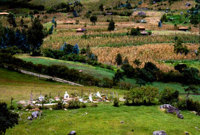 Cementerio. Silvia, Cauca. Jos Fernando Machado