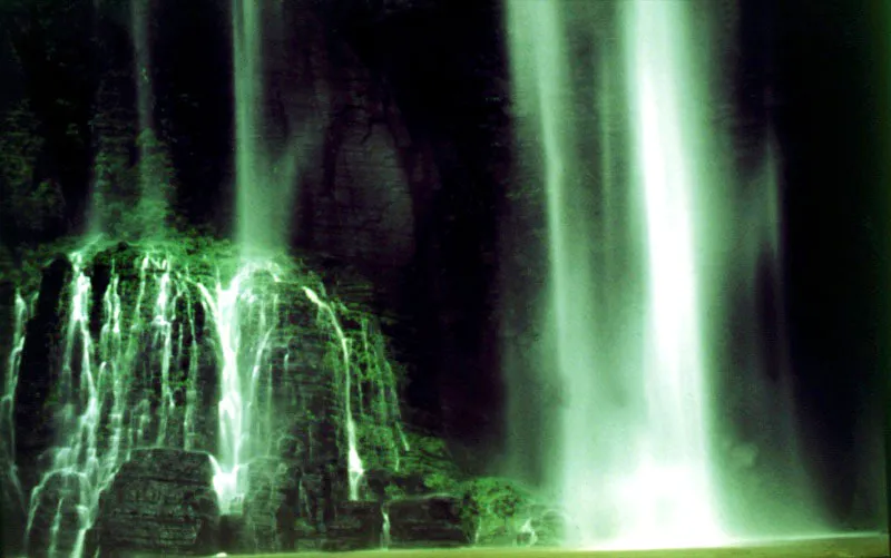 Salto Tilupo.  Parque Nacional Katios. Choc.                