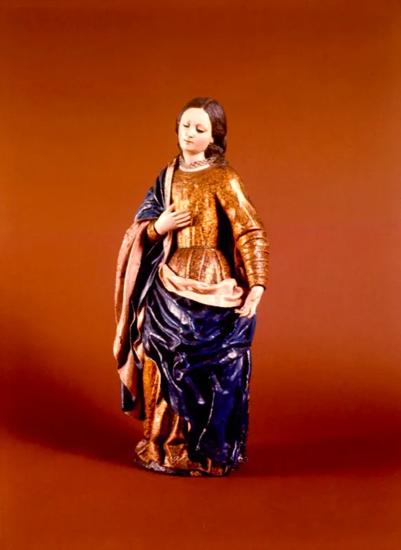 Atribuida a Taller Quiteo.
	Virgen Mara. Siglo XVIII.
	Talla en madera policromada. Ojos de
	vidrio. 59 x 26 x 14 cm.
 