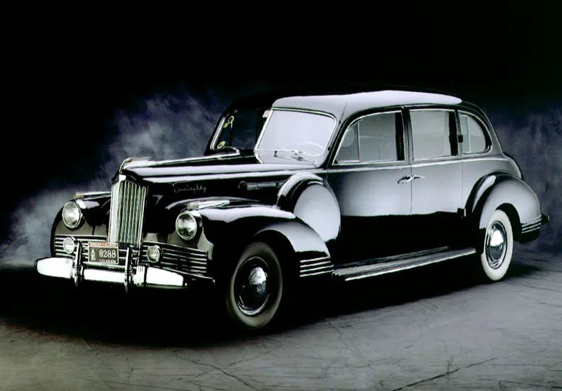 Packard 180 limusina Le Baron, 1942. 