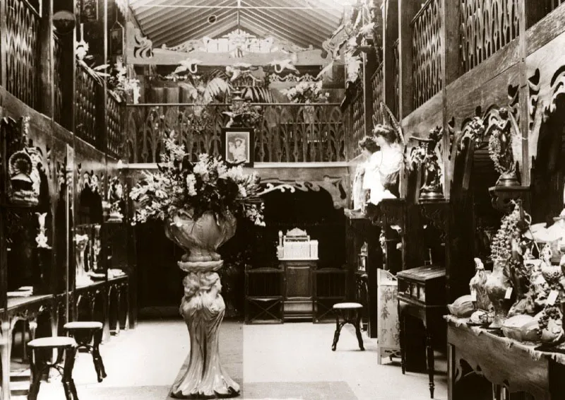 El Salón Rojo, Medellín