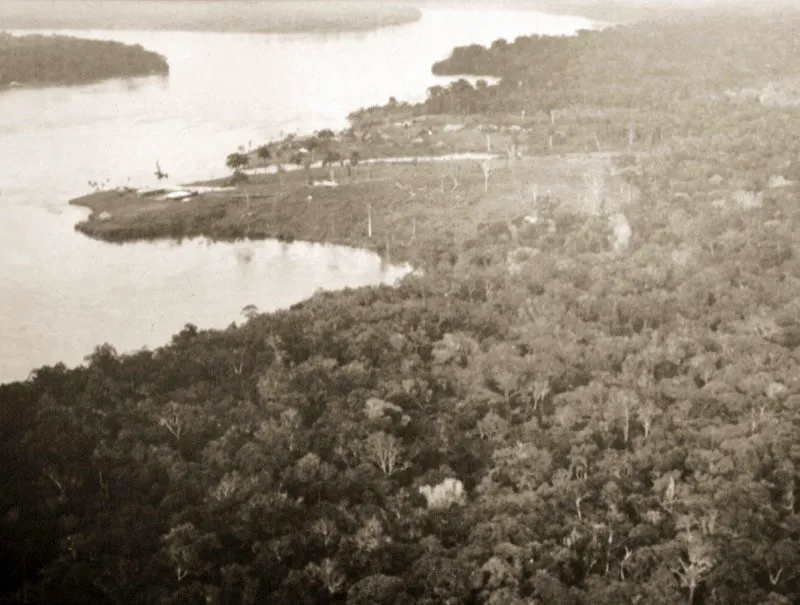 La localidad de Puerto Arica, poco ms que un desmonte en la selva prxima a la confluencia del ro lgaraparan en el Putumayo, fue utilizada como punto de apoyo de las operaciones colombianas encaminadas a la toma de Puerto Arturo, importante base fortificada peruana en el Putumayo medio. 