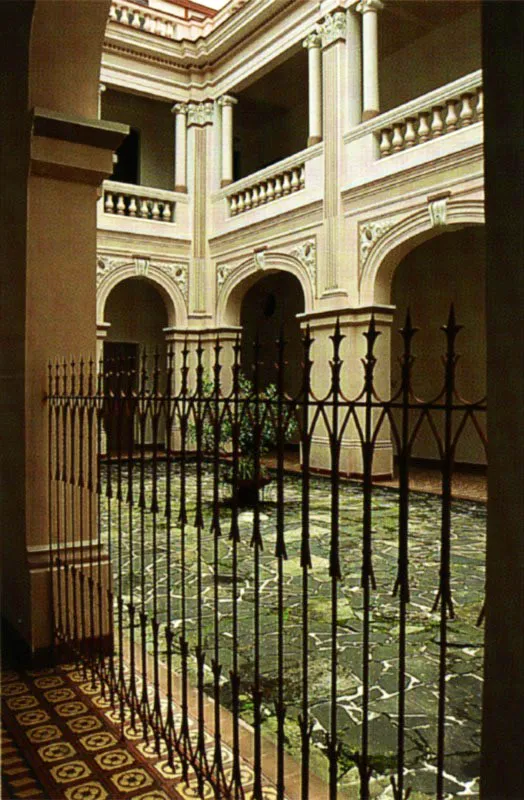 Palacio Arzobispal. Manizales, Caldas.