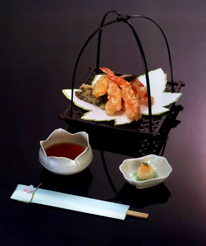Frituras de pescado, mariscos y verduras, Tempura. Matthew Leighton