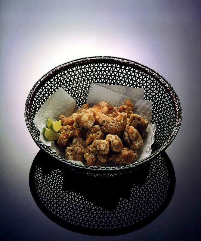 Trozos de pollo frito, Tori no kara age. Matthew Leighton