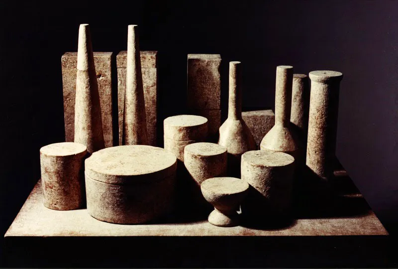 Bodegón Morandi II. 1985. Piedra. 56 x 110 x 78 cm