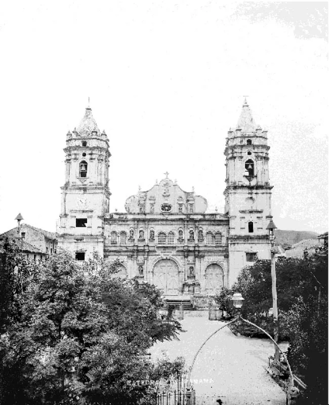 Catedral Metropolitana, consagrada con gran pompa el 14 de abril de 1796, siendo su arzobispo don Remigio de la Santa. Ese da taeron las campanas que tuvo la vieja catedral en la Panam destruida por el pirata Morgan.  