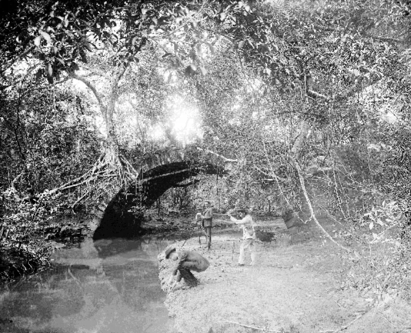 El Puente del Rey, en Panam la Vieja. Comienzos
del siglo XX.  