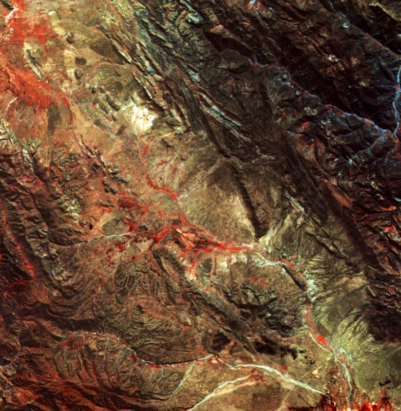 Cordillera Real y zona de la Puna seca,
eje de circulación entre La Paz y Oruro.