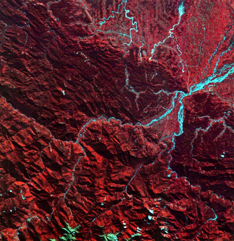 Transición entre la cordillera oriental boliviana,
cerca de Cochabamba, y la región del Chaparé.