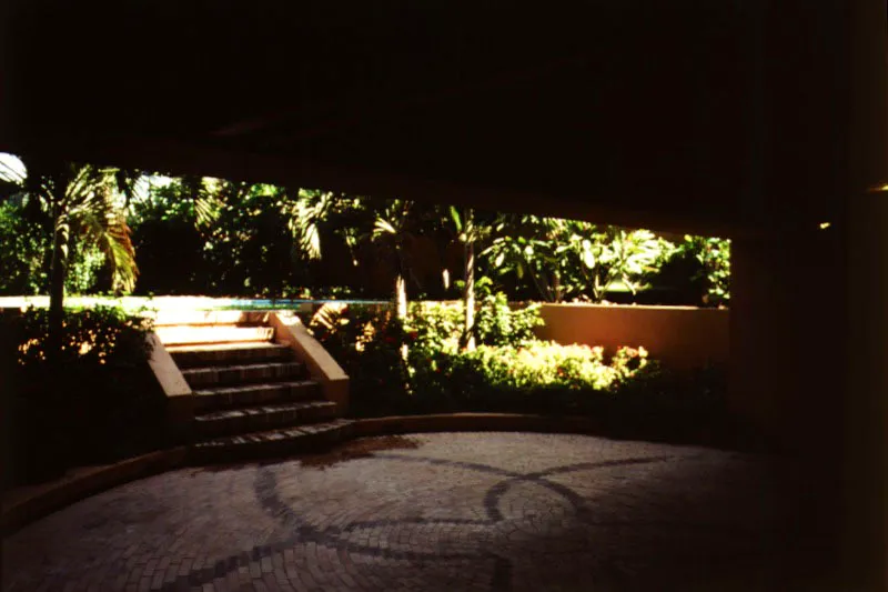 Panorámica del área de la piscina.