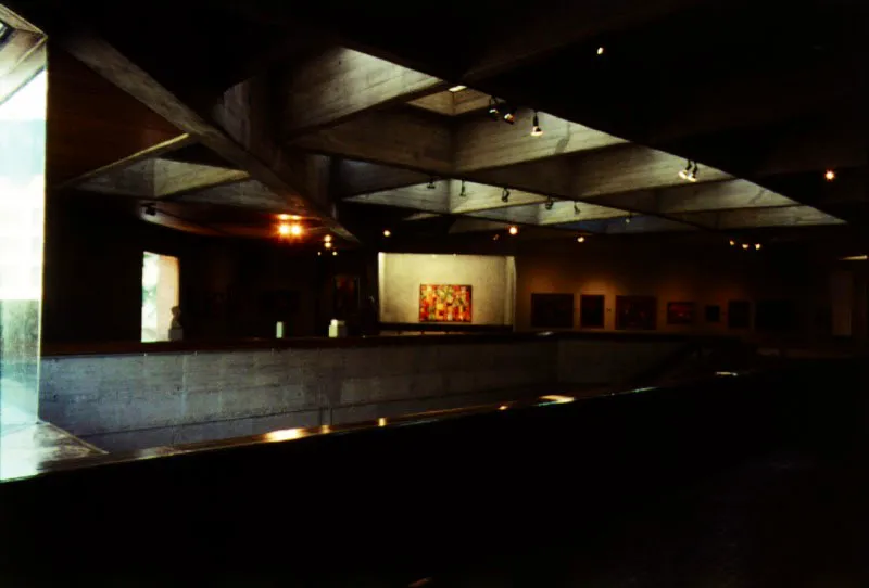 Vista de algunas de las galerías en el nivel alto, cuarto piso.