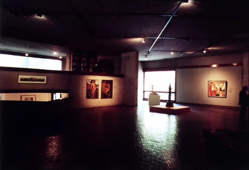 Vista de la galería suroriental del cuarto piso.