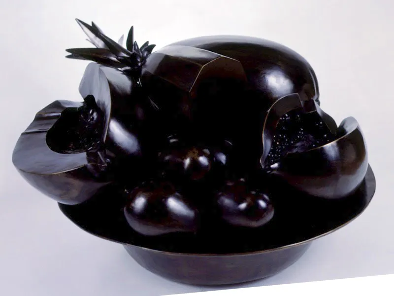 Porcelana del mediodía / 2001 / Escultura en bronce / 59 x 80 x 83 cm Óscar Monsalve