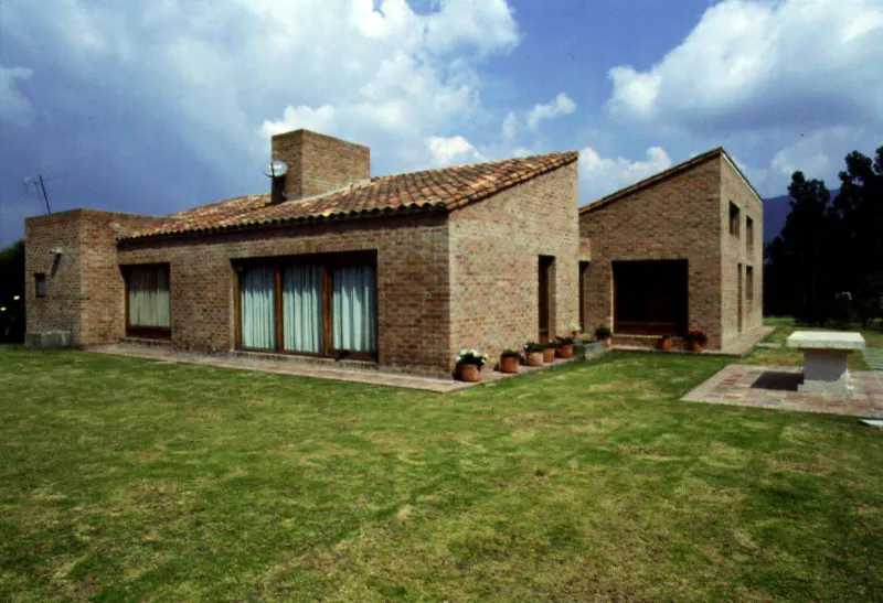 Casa La Balsa.
Chía, Cundinamarca. 1998