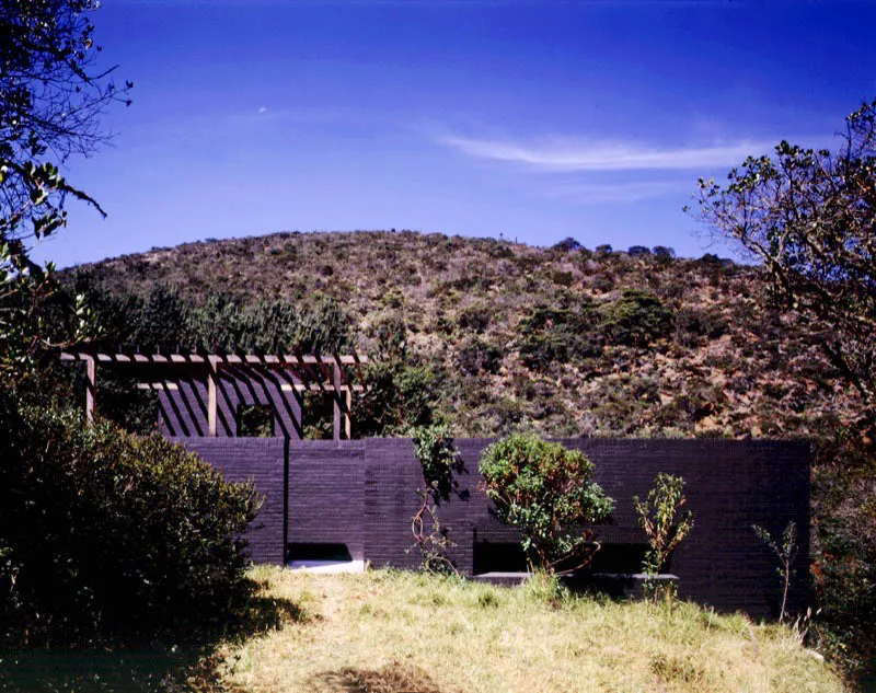 Casa El Cedro.
Sesquilé, Cundinamarca, 2000.