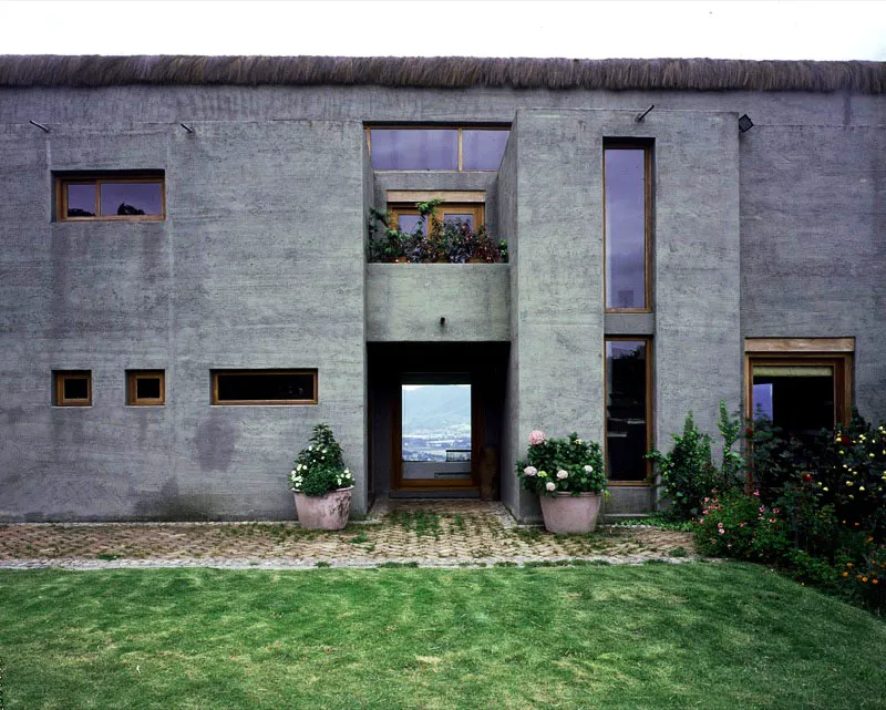 Casa Monte Virgen.
Tabio, Cundinamarca. 1996