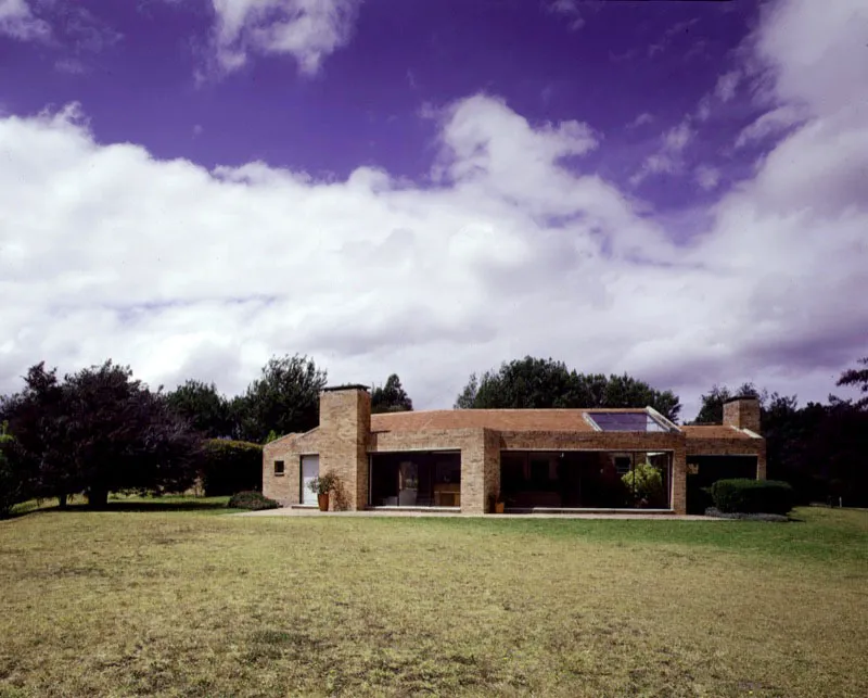 Casa Irlanda. 
Subachoque, Cundinamarca. 1990 