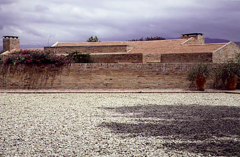 Casa Irlanda. 
Subachoque, Cundinamarca. 1990 