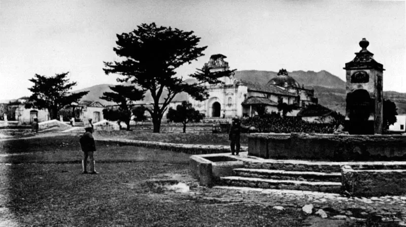 Quetzaltenango. Fotografa de Eadweard Muybridge, 1875.
 