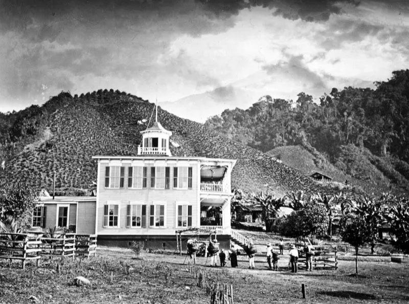 Finca El Porvenir, San Marcos. Comprada por la Compañía Hamburguesa de Plantaciones a la viuda de Justo Rufino Barrios, Francisca Aparicio, en 1889. Fotografía de Joaquín Alcain, ca. 1886.