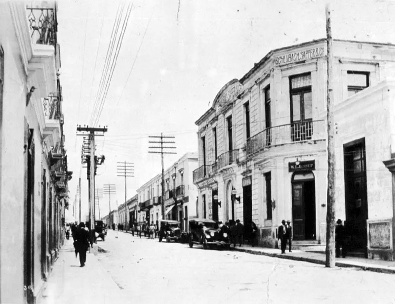 Exterior del Banco Schlubach, Sapper & Cía., 1925.