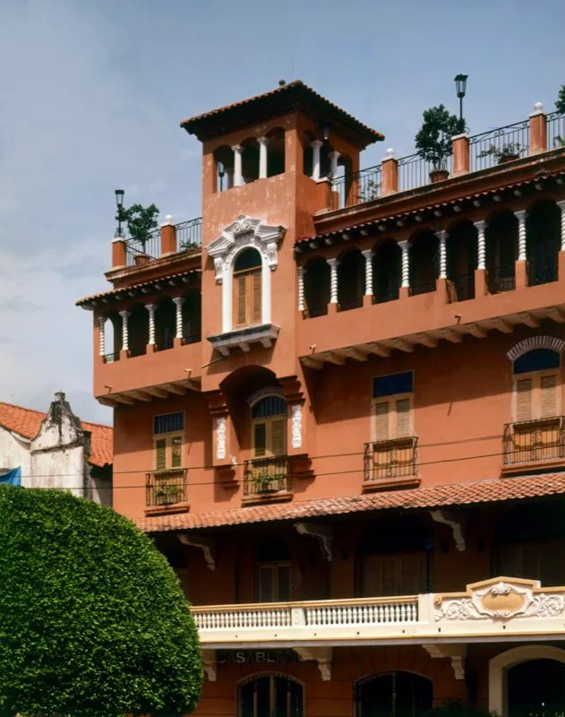 Hotel Colombia.
Ciudad de Panamá. 1998. Antonio Castañeda Buraglia