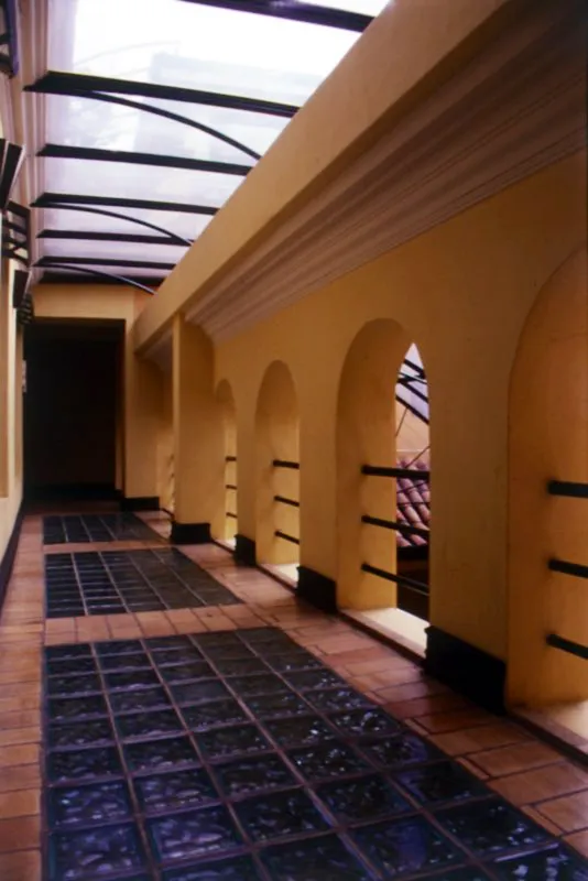 Hotel de la Ópera.
Bogotá, 1999. Antonio Castañeda Buraglia