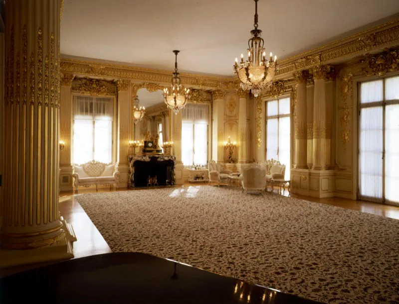 El Salón Dorado o Sala de Conciertos ha sido el escenario principal de las grandes recepciones de esta embajada. Antonio Castañeda Buraglia