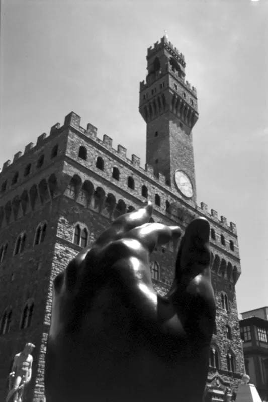 La Mano,  Plaza de la Seora, Florencia. 