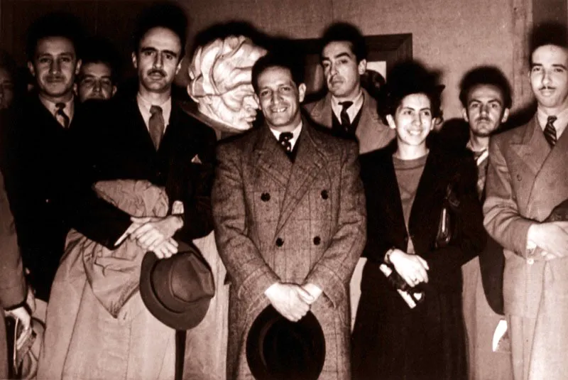 Ignacio Gmez Jaramillo con Jorge Elicer Gaitn, ca. 1945. 