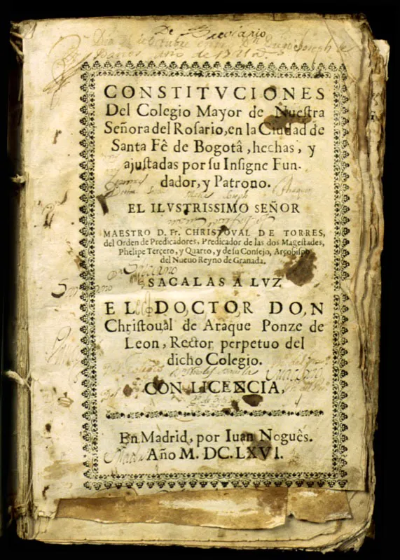 La Constitucin del Colegio, dictada por fray Cristbal de Torres en 1654, fue inspirada en las del Colegio del arzobispo de Salamanca y originalmente impresa en Madrid por Cristbal de Araque y Ponce de Len. 