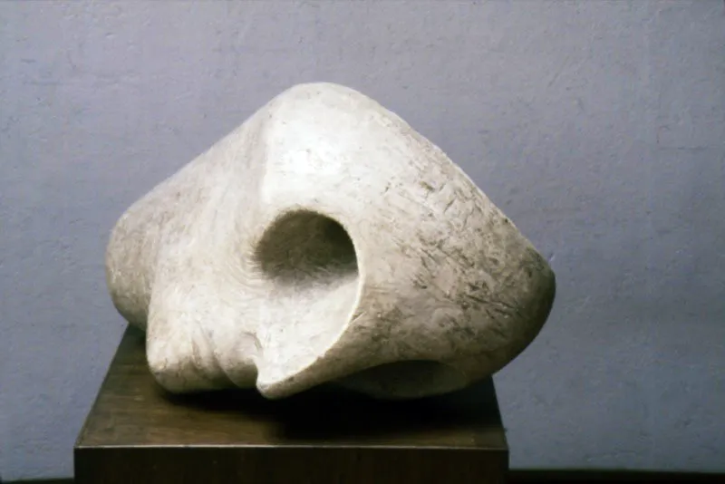 El visionario - Cabeza del Bautista / 1946 / Yeso / 35 x 40 x 45 cm