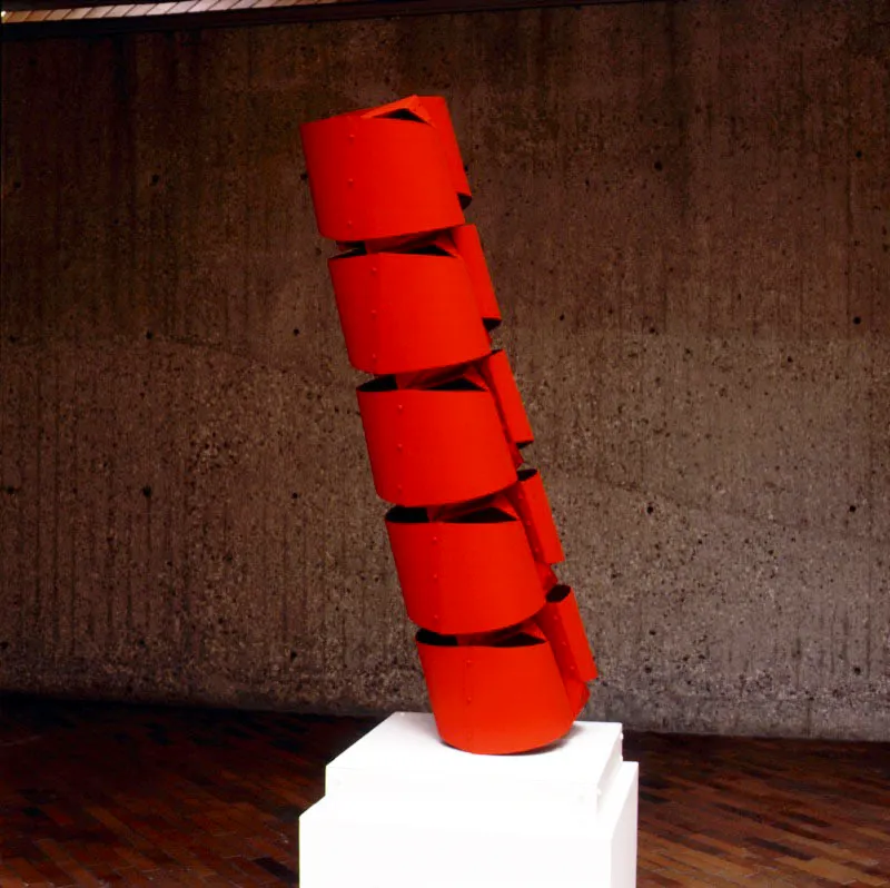 Doble columna / 1972 / Aluminio pintado / 155 x 57 x 57 cm 